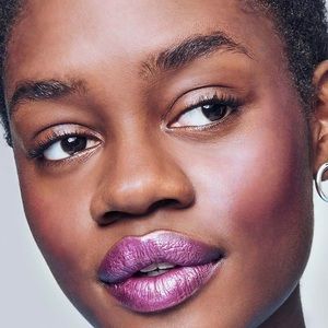 ♦️2/24$ MILK: Lip metal in Willow purple